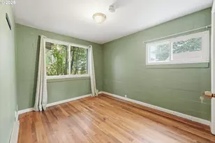 13325 SW Larson St, Beaverton, OR 97005 - Photo 12