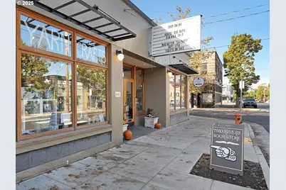 8075 N Edison St, Portland, OR 97203 - Photo 36