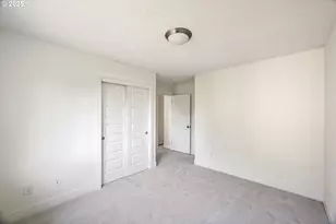 8075 N Edison St, Portland, OR 97203 - Photo 30