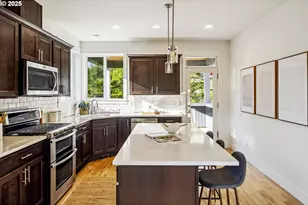 8075 N Edison St, Portland, OR 97203 - Photo 10