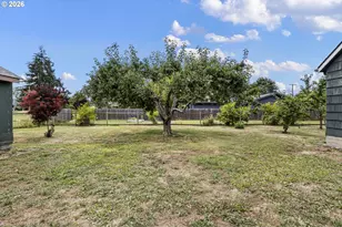 320 E Blakely Ave, Brownsville, OR 97327 - Photo 38
