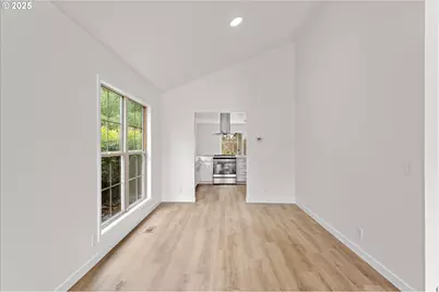 7206 N Amherst St, Portland, OR 97203 - Photo 14