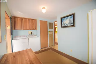 7918 SE King Rd, Milwaukie, OR 97222 - Photo 22