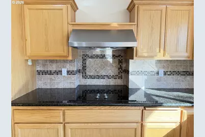 1145 8th St, Florence, OR 97439 - Photo 18
