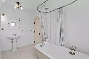 322 W C St, Rainier, OR 97048 - Photo 30