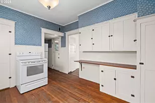 322 W C St, Rainier, OR 97048 - Photo 18