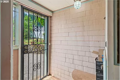 322 W C St, Rainier, OR 97048 - Photo 34