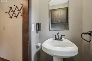 27882 S Mote Ln, Colton, OR 97017 - Photo 14