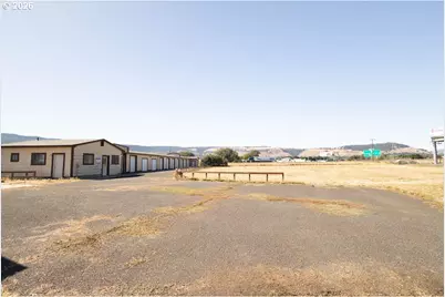 1506 26th St, La Grande, OR 97850 - Photo 6