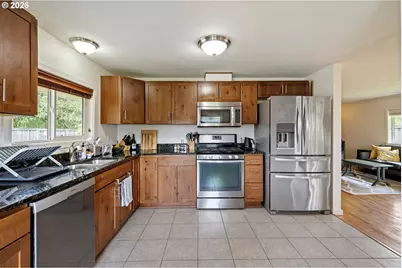 2895 Ferry St, Eugene, OR 97405 - Photo 8