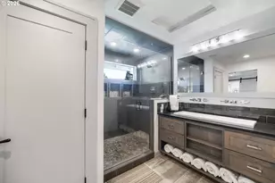 673 Shoreline Way, Eugene, OR 97401 - Photo 22