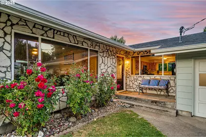 372 Insel Rd, Woodland, WA 98674 - Photo 2