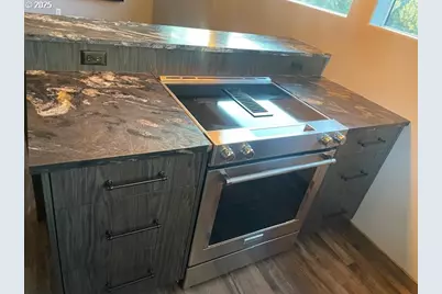 19476 SW Century Dr, Bend, OR 97702 - Photo 38