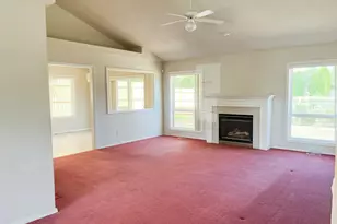 1325 Independence Ave, Woodburn, OR 97071 - Photo 2