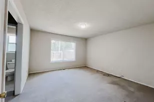 1325 Independence Ave, Woodburn, OR 97071 - Photo 12