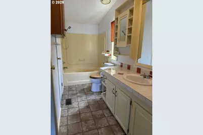 210 NE Fourth St, Irrigon, OR 97844 - Photo 10