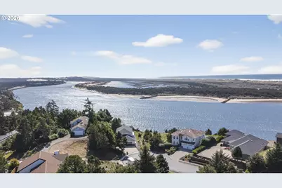 84 Sailors Ravine Ct, Florence, OR 97439 - Photo 4