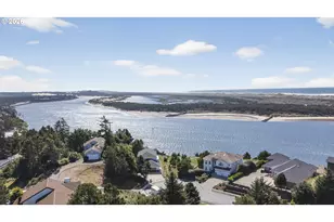 84 Sailors Ravine Ct, Florence, OR 97439 - Photo 4