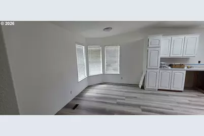 122 SW 10th St, Pilot Rock, OR 97868 - Photo 12