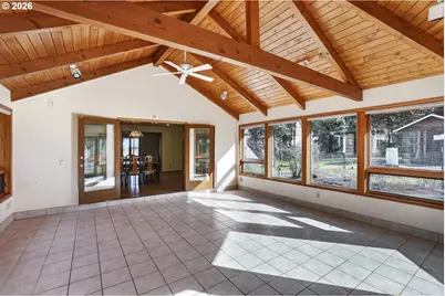 18525 NW Saint Helens Rd, Portland, OR 97231 - Photo 18