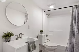 8019 SE Boise St, Portland, OR 97206 - Photo 32