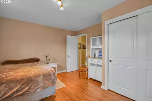 325 Ash St, Silverton, OR 97381 - Photo 16