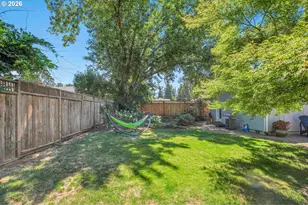 325 Ash St, Silverton, OR 97381 - Photo 20