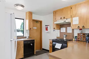 1199 N Terry St, Eugene, OR 97402 - Photo 28