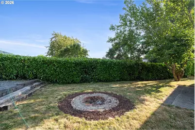 207 Cypress Ave, Garibaldi, OR 97118 - Photo 28