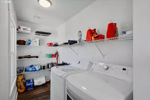 207 Cypress Ave, Garibaldi, OR 97118 - Photo 12