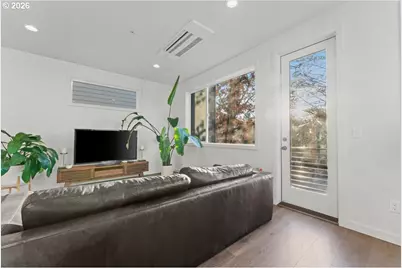 601 SE Spokane St, Portland, OR 97202 - Photo 18