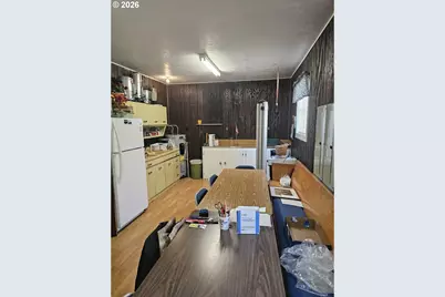 595 SW 11th St, Bandon, OR 97411 - Photo 18