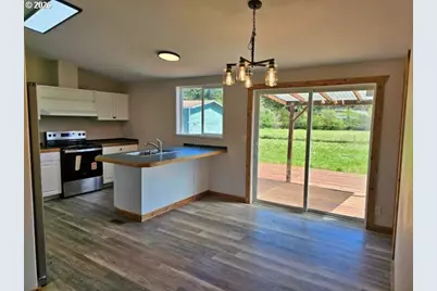 58497 Fairview Rd, Coquille, OR 97423 - Photo 14