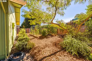 6323 B St, Springfield, OR 97478 - Photo 24