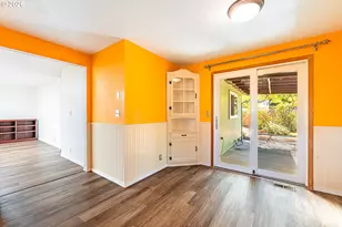 6323 B St, Springfield, OR 97478 - Photo 10