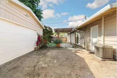 9768 SE 66th Ave, Milwaukie, OR 97222 - Photo 34