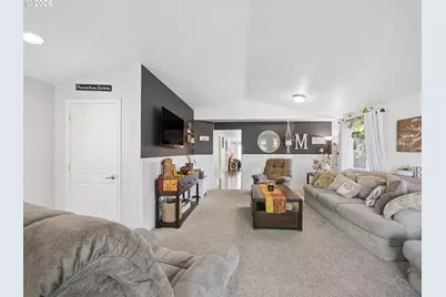 2174 Baines Blvd, Hubbard, OR 97032 - Photo 4