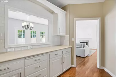 1915 NW Yorkshire Ln, Portland, OR 97229 - Photo 8