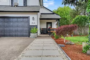 810 SE Locust St, Dundee, OR 97115 - Photo 2