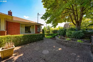 2196 Olive St, Eugene, OR 97405 - Photo 42