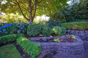 2196 Olive St, Eugene, OR 97405 - Photo 42