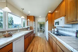2196 Olive St, Eugene, OR 97405 - Photo 12