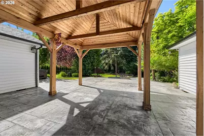 21130 SW Murphy St, Beaverton, OR 97078 - Photo 26