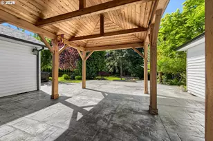 21130 SW Murphy St, Beaverton, OR 97078 - Photo 26
