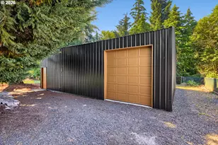 21130 SW Murphy St, Beaverton, OR 97078 - Photo 34