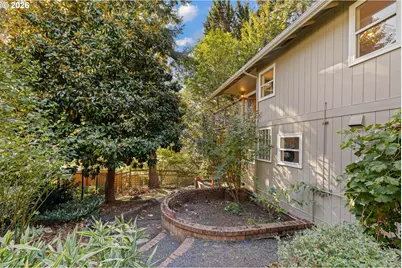 4482 Paddock Dr, Eugene, OR 97405 - Photo 42