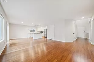 892 SE 54th Ave, Hillsboro, OR 97123 - Photo 22