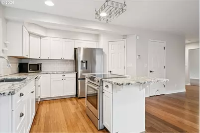 892 SE 54th Ave, Hillsboro, OR 97123 - Photo 26