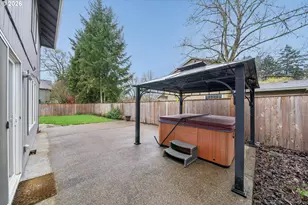 892 SE 54th Ave, Hillsboro, OR 97123 - Photo 40