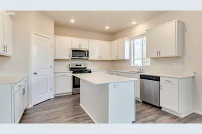 819 River Loop 1, Eugene, OR 97404 - Photo 6